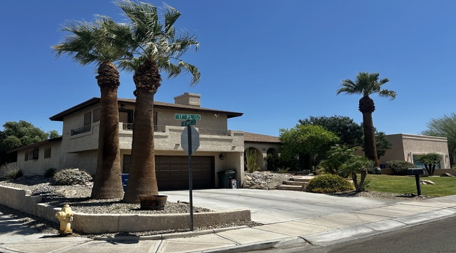 1374 W 17th Pl, Yuma, Arizona 85364, 3 Bedrooms Bedrooms, ,3 BathroomsBathrooms,Single Family Home,For Rent,1936