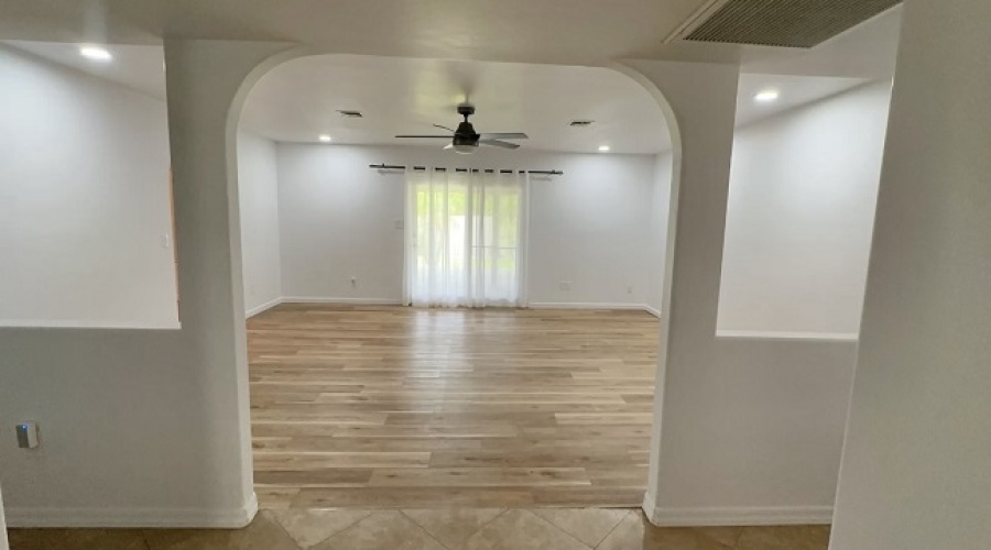 1374 W 17th Pl, Yuma, Arizona 85364, 3 Bedrooms Bedrooms, ,3 BathroomsBathrooms,Single Family Home,For Rent,1936