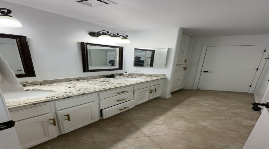 1374 W 17th Pl, Yuma, Arizona 85364, 3 Bedrooms Bedrooms, ,3 BathroomsBathrooms,Single Family Home,For Rent,1936