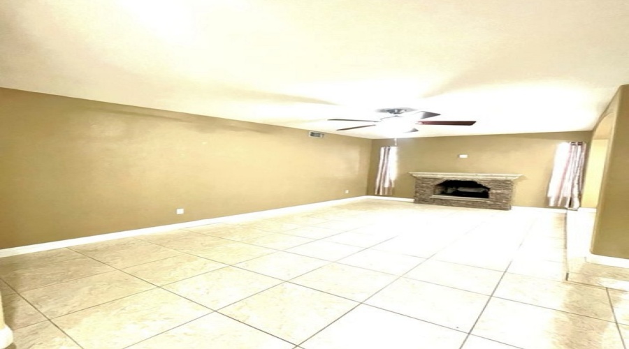 1883 S London Dr, Yuma, Arizona 85364, 3 Bedrooms Bedrooms, ,2 BathroomsBathrooms,Single Family Home,For Rent,1940