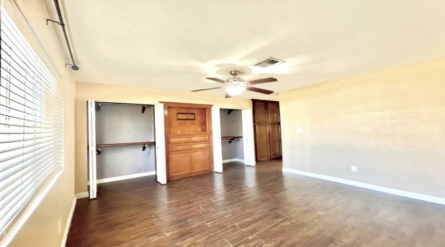 1883 S London Dr, Yuma, Arizona 85364, 3 Bedrooms Bedrooms, ,2 BathroomsBathrooms,Single Family Home,For Rent,1940