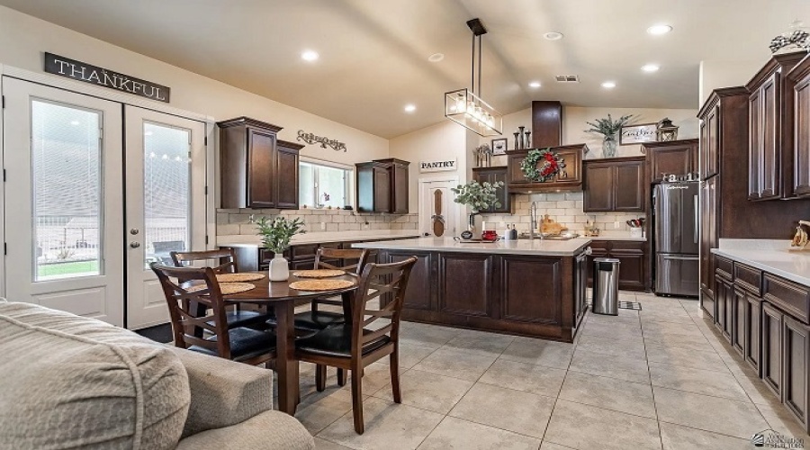 2070 S Araby Rd, Yuma, Arizona 85365, 5 Bedrooms Bedrooms, 0 ,4 BathroomsBathrooms,Single Family Home,For Rent,0,1969 2070 S Araby Rd, Yuma, Arizona 85365, 5 Bedrooms Bedrooms, 0 ,4 BathroomsBathrooms,Single Family Home,For Rent,0,1969